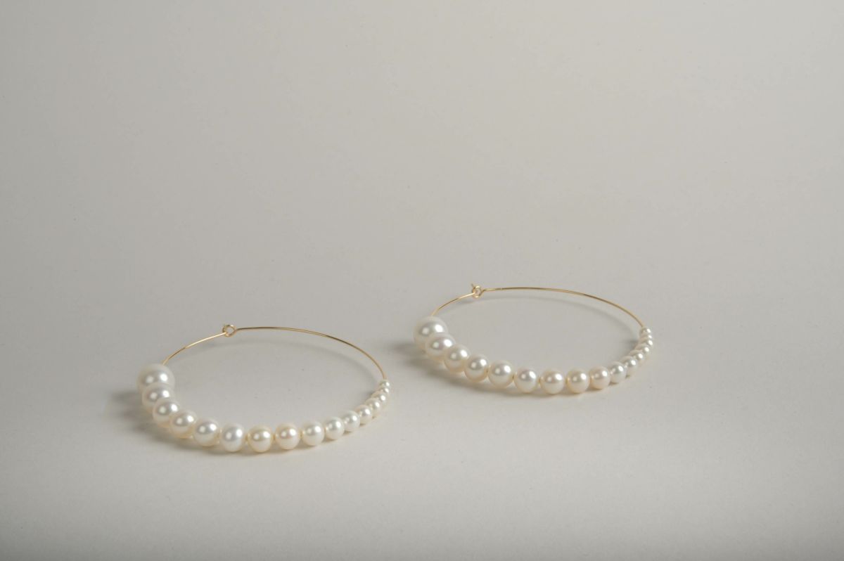 グラデーションパールビックフープピアス | MADAMA