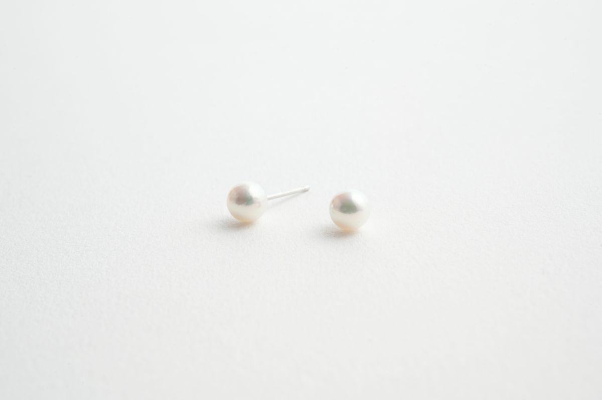 アコヤパールピアス K18WG 約5mm | MADAMA